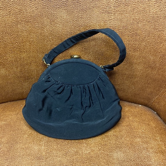 Vintage Virginia Art needle point handbag - Picture 5 of 7